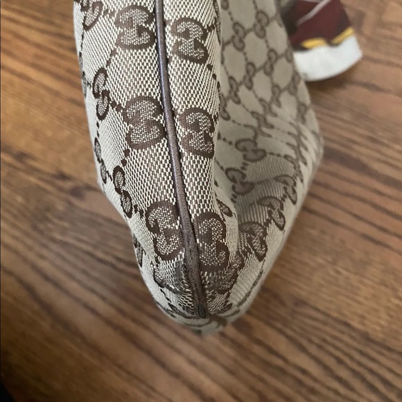 Gucci GG Canvas Positano bag in Beige/Ebony - Picture 9 of 10